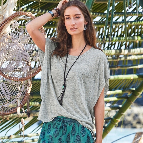 FINAL SALE 🆕🌿SUNDANCE LINEN TOP🌿 - Picture 2 of 5